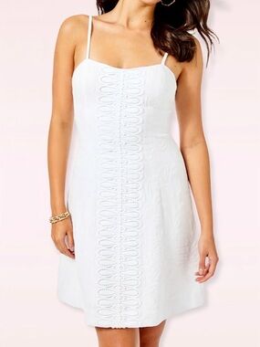 Lilly Pulitzer ‘Perry Stretch Dress’ in “Resort White Pineapple Pucker Jacquard”